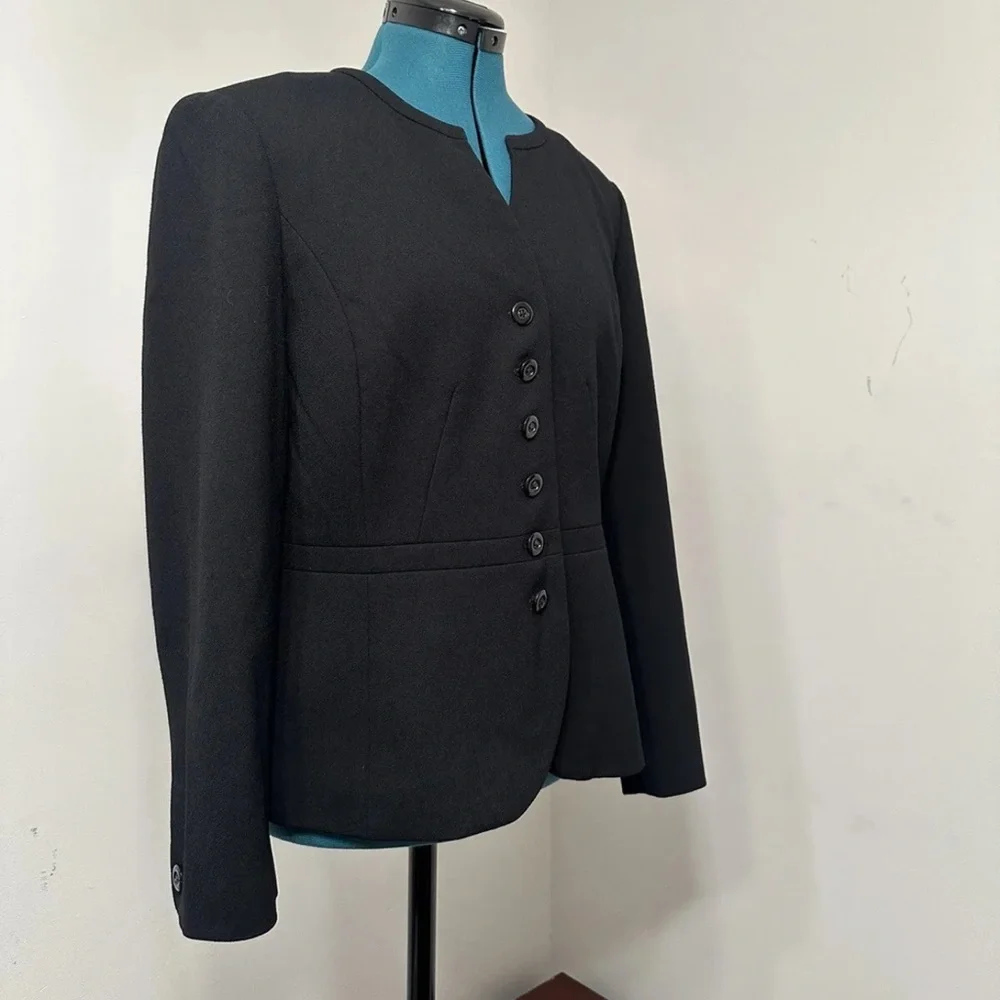 Talbot Petite Black Pure Wool Lined Italian Fabric Blazer Jacket Size 10P - Picture 2 of 11